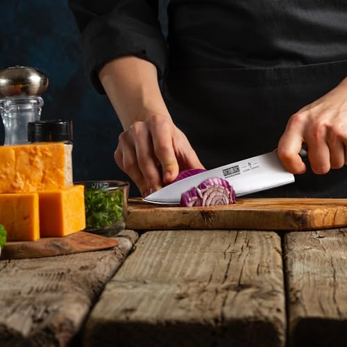 Kitchen Knife in Japanese High Carbon Steel