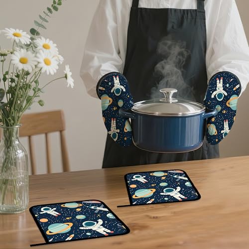 Astronaut Oven Mitts and Pot Holders (4 Count)