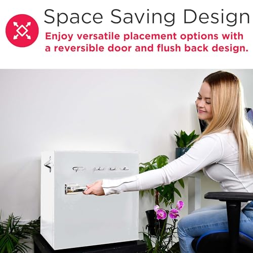 Retro Compact Fridge with Chiller
