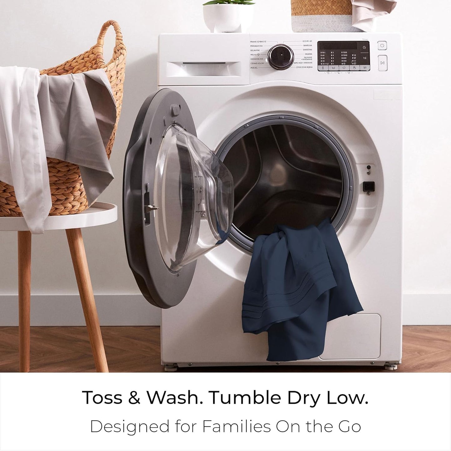 Mellanni Full Sheets Set - 4 PC Iconic Collection Bedding - Hotel Luxury, Extra Soft, Cooling Bed Sheets - Wrinkle, Fade, Stain Resistant (Full, Navy Blue)