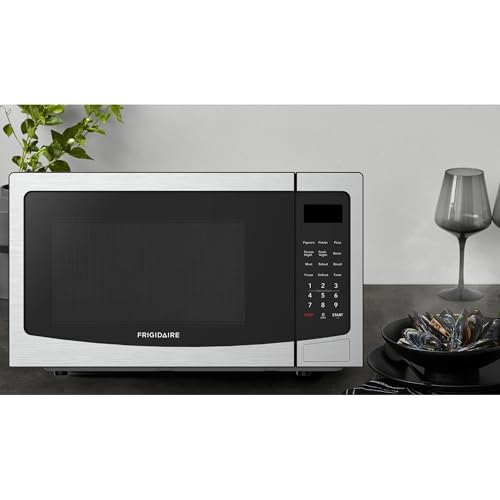 1.1 Cu Ft Stainless Steel Countertop Microwave Oven