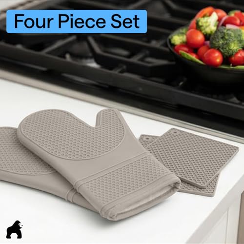 BPA Free Silicone Oven Mitts and Pot Holders Set (4 Count)