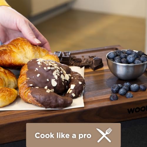 20" Classic Walnut Reversible Cutting Board with Juice Groove