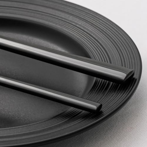 Black Silverware Set for 4 (20 Count)