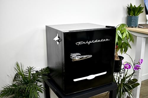 Black Retro Mini Refrigerator