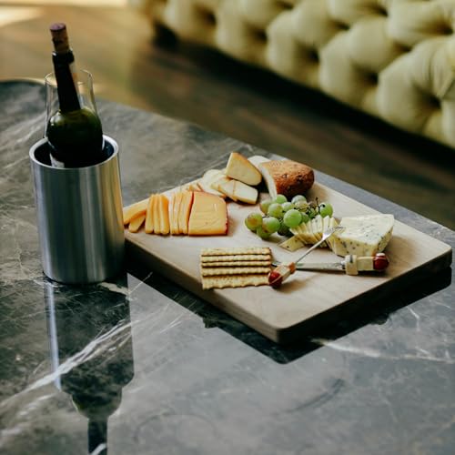 Walnut Wood Cutting Board with Juice Well