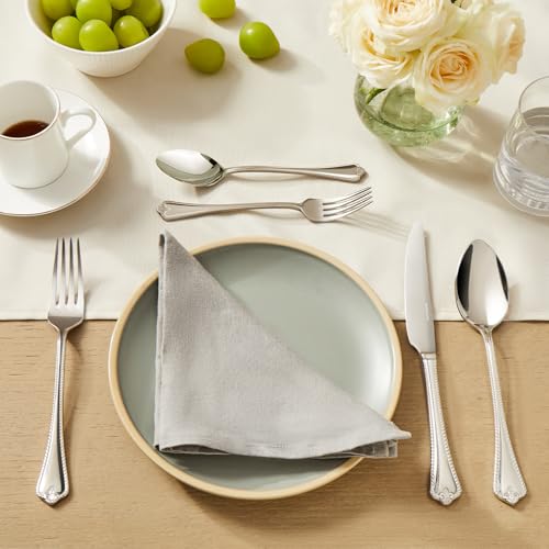 30 Piece Silverware Set
