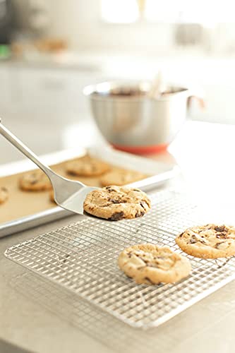 Small Cooling Rack 8.5 x 12 In