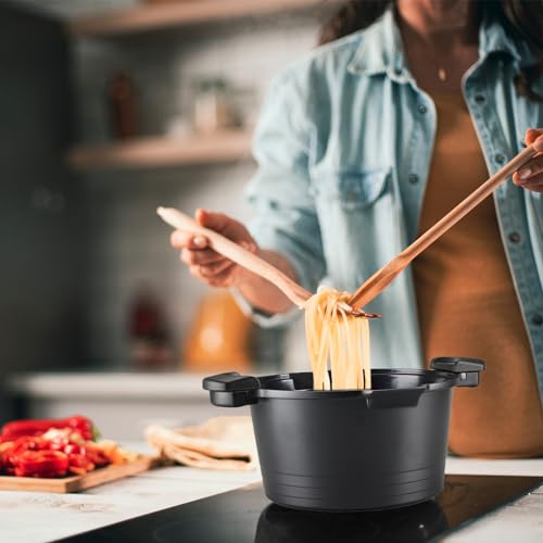 8.5qt Pasta Pot with Strainer Lid