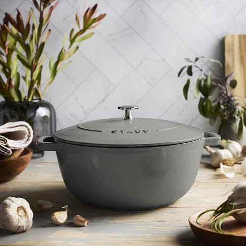 Cast Iron Essential French Oven