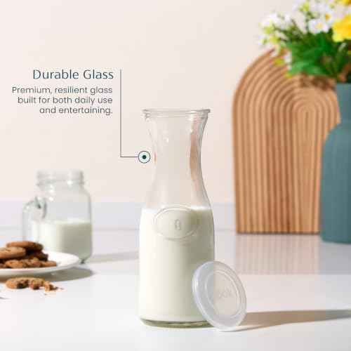 Mini Glass Carafes with Lids (4 Count)