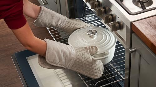 Textile Oven Mitt