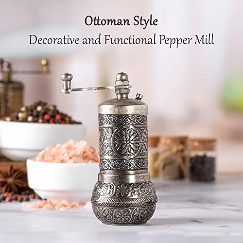 Decorative Black Pepper Grinder