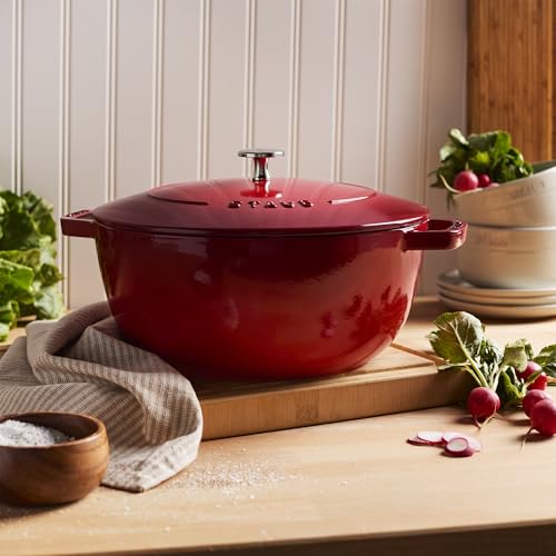 Cast Iron Essential French Oven
