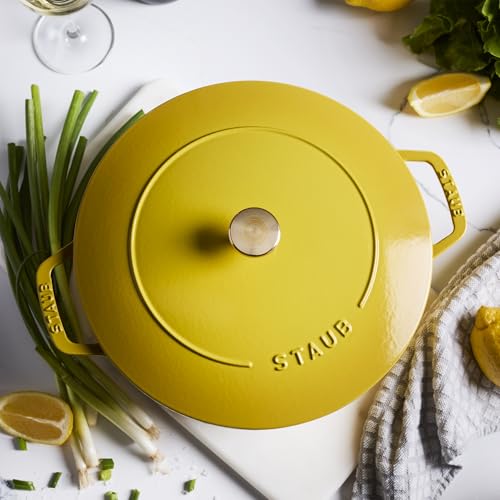 Cast Iron Essential French Oven