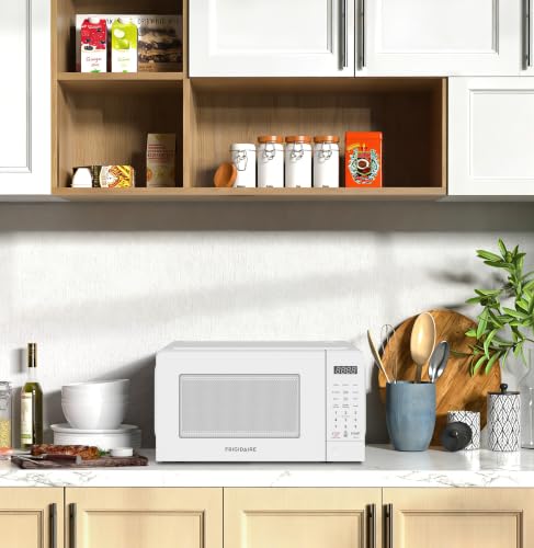 EMW733 WHITE Microwave