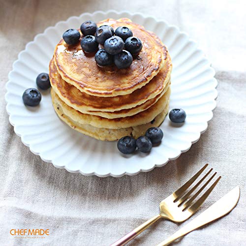 Mini Crepe Pan with Bamboo Spreader