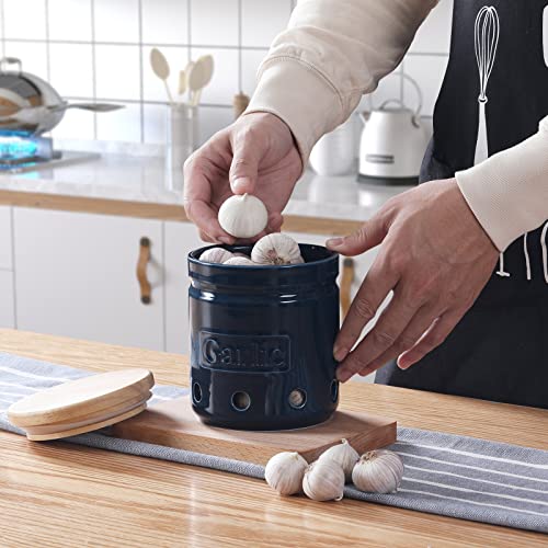 Garlic Keeper with Wooden Lid