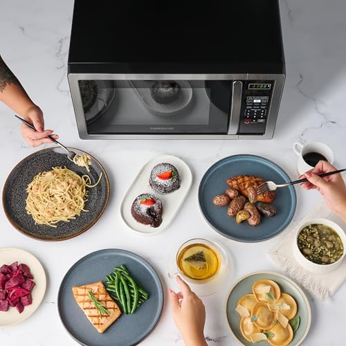 1.1 Cu. Ft. Countertop Microwave Oven