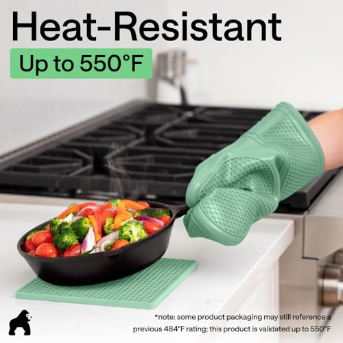 BPA Free Silicone Oven Mitts and Pot Holders Set (4 Count)