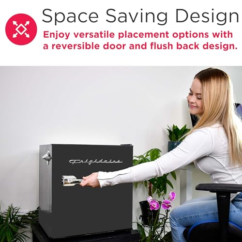Black Retro Mini Refrigerator