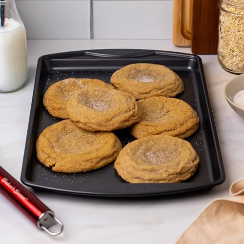 Nonstick Cookie Sheet 15in baking area
