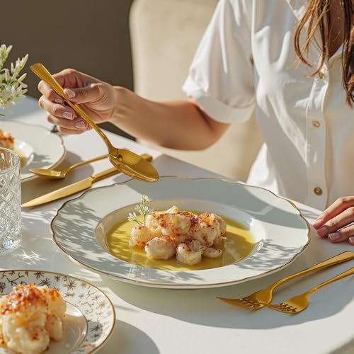 18 10 Flatware set for 8