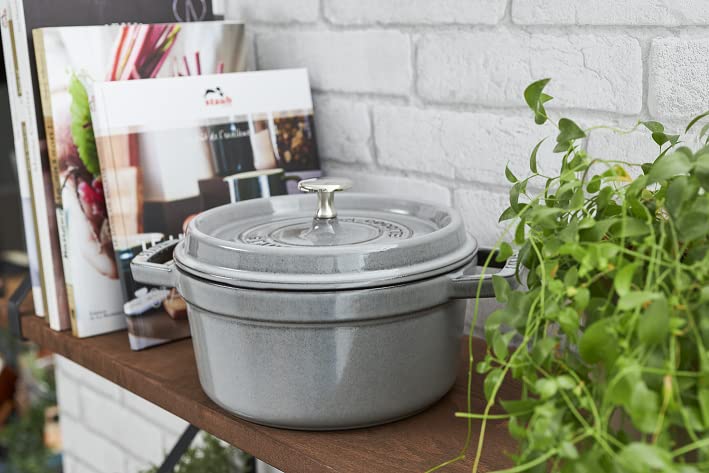 1003926 Cast Iron Roaster