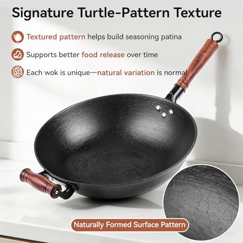 13.4" Cast Iron Wok with Glass Lid