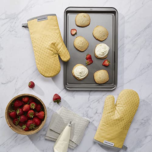 Asteroid Oven Mitt Set (2 Count)