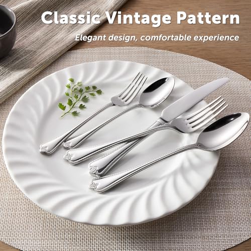 30 Piece Silverware Set