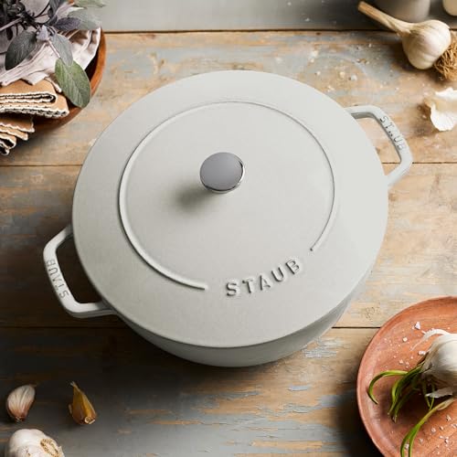 Cast Iron Essential French Oven