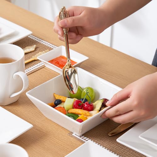 Off White Porcelain Dinnerware Set (16 Count)