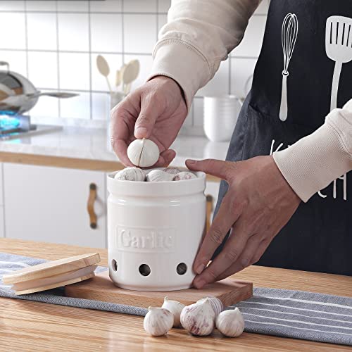 Garlic Keeper with Wooden Lid