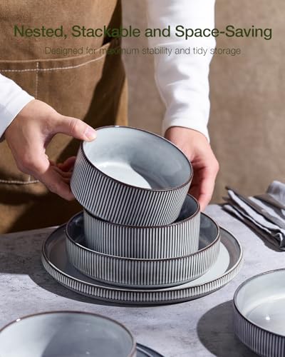 Star Plates and Bowls Sets (18 Count)