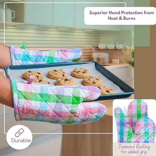 4 Piece Set Gingham Check 2 Oven Mitts & 2 Potholders (4 Count)