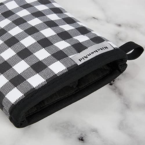 Gingham Oven Mitt 2