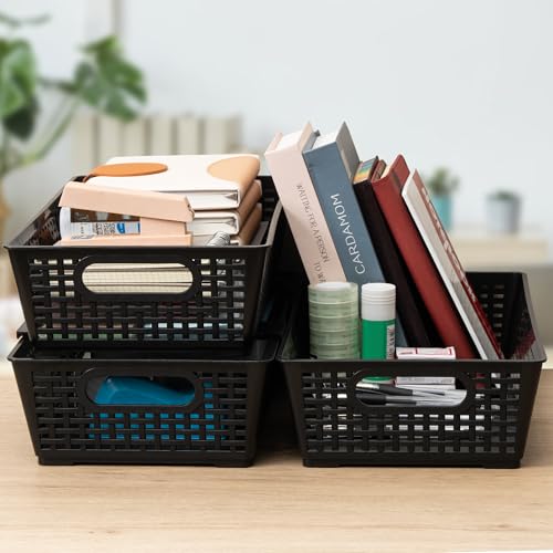 Stackable Woven Plastic Basket (6 Count)