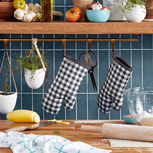 Gingham Oven Mitt 2