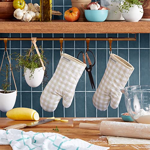 Gingham Oven Mitt 2