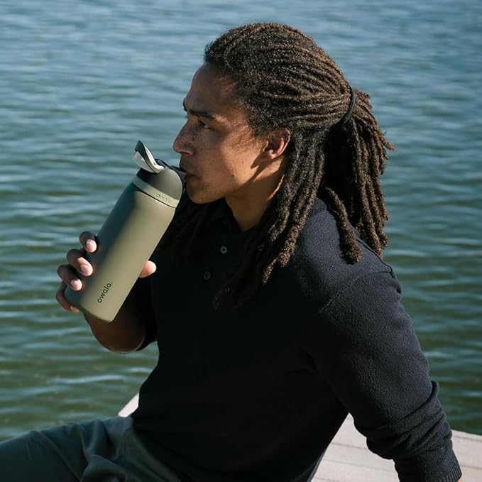 Owala FreeSip Insulated Stainless Steel Water Bottle with Straw, BPA-Free Sports Water Bottle, Great for Travel, 32 Oz, Off Road