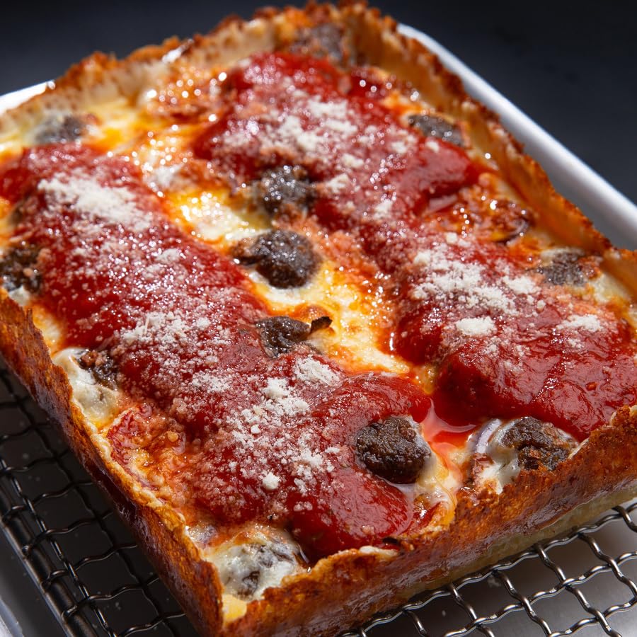 Detroit Style Pizza Pan 10x14x2.5