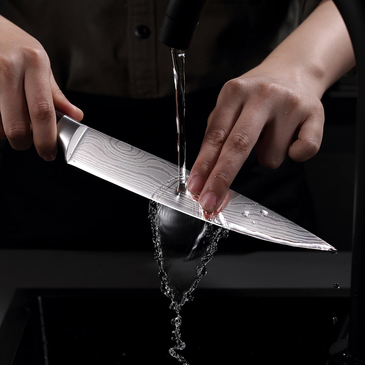 Chef Knife 8 Inch High Carbon Stainless Steel Sharp Kitchen Knife with Ergonomic Handle