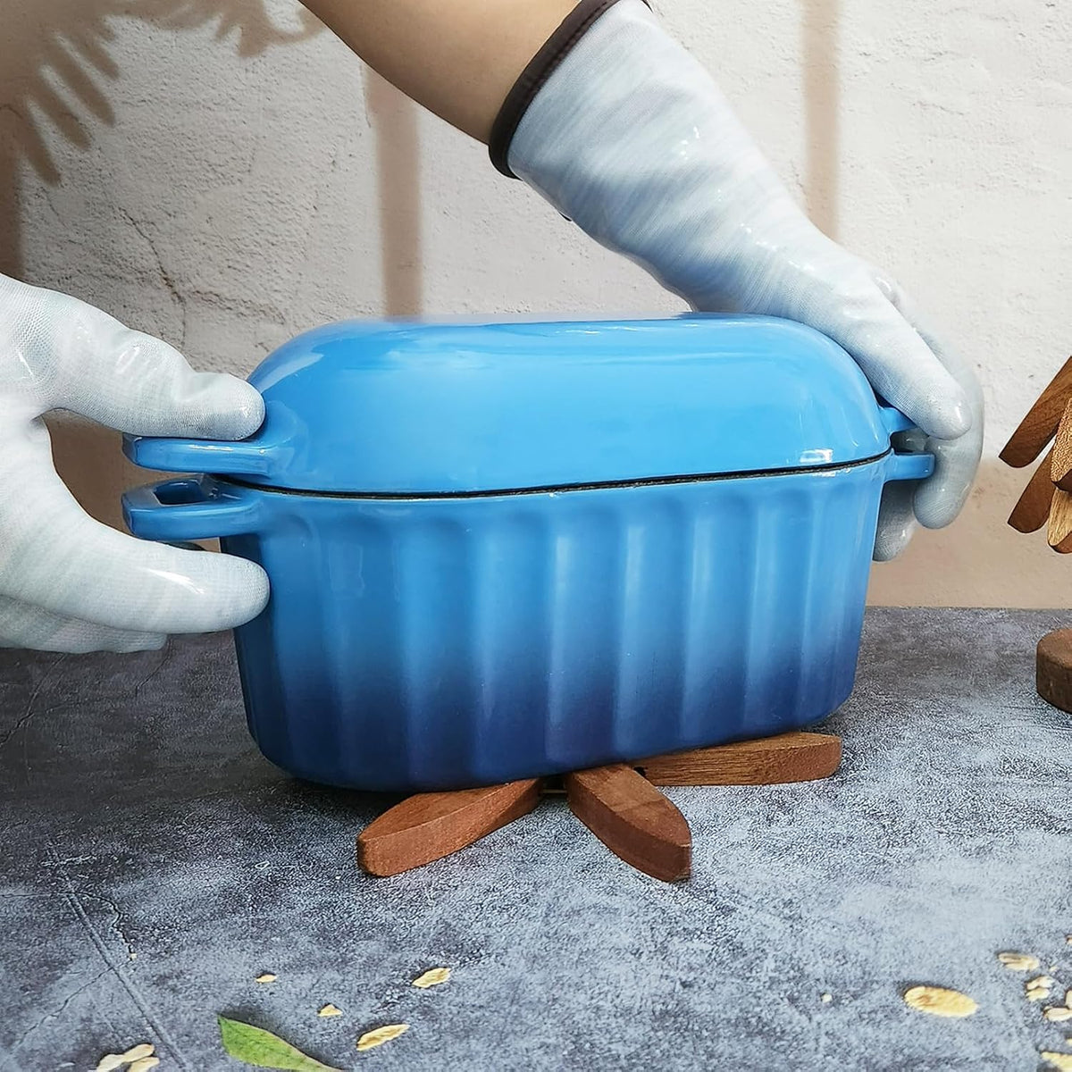 Dutch Oven Enameled Cast Iron Bread Pan with Lid Sourdough Loaf Pans for Baking Bread Large Heavy Oval Bread Dutch Oven with Movable Handle 4 Qt Blue Dishwasher Safe - Culinary Roots